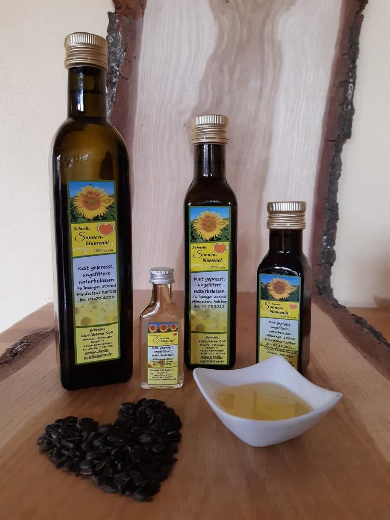 Sonnenblumenöl– kaltgepresst, ungefiltert, hochwertig – aus unserer eigenen Ölmühle – mit Sonnenblumenkernen aus eigenem Anbau